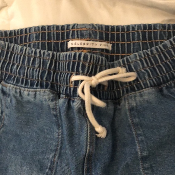 jeans - Picture 2 of 2